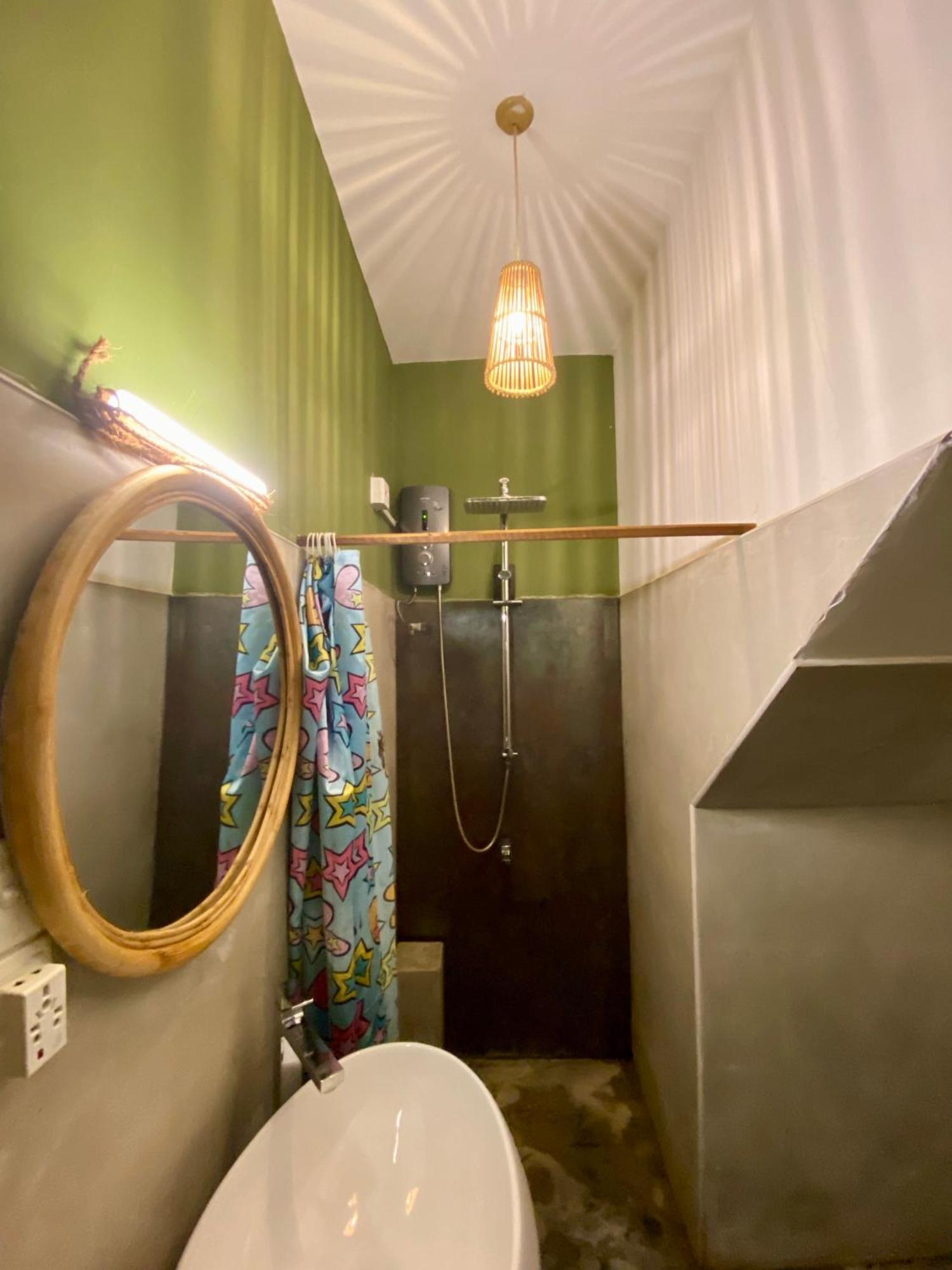 Babylon Mirissa Hostel Εξωτερικό φωτογραφία